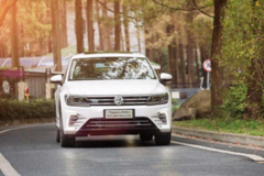 23万入手“高配”唐DM双擎四驱，还看什么途观L PHEV？