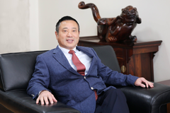 众泰汽车回天乏力，应建仁造车梦碎，为何会走到今天的地步？