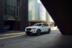 与创新纯电动BMW iX3一起，解锁羊城无忧驾趣新境