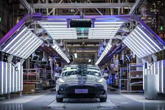加速1.99秒！特斯拉Model S Plaid交付，吊打保时捷奔驰等豪华品牌