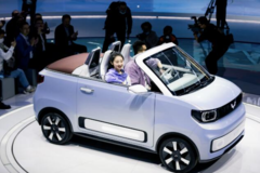 宏光MINI EV、思域、凌渡PK，谁才是年轻人的第一辆敞篷车？