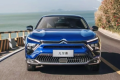 11月交付5037辆！凡尔赛C5 X 比德系、日系B级强在哪里？