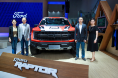 全新而来！江铃福特科技携全新一代福特F-150猛禽耀登蓉城