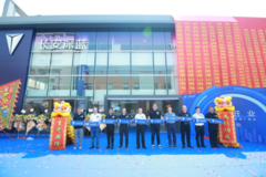 想深度体验长安深蓝？这家网红新店，不容错过！