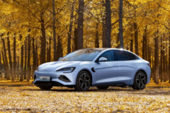 比特斯拉Model 3热度高，比亚迪海豹、深蓝SL03、零跑C01已上位？