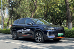 试驾创维HT-i ：空间、动力、续航等实力亮眼，你会考虑买它吗？
