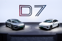 D7成都车展首秀引爆全场，上汽荣威再度提速新能源赛道