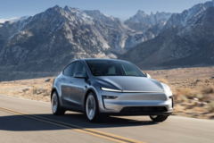 奔驰暴跌70%、特斯拉大跌30%、大众直接亏了？发生了什么！