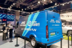 CFO下场反击小马智行，文远知行的殊死一搏，能赢回信任吗？