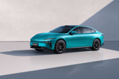 奕派eπ007+/深蓝L06/银河E8，谁能真正让年轻人动心？