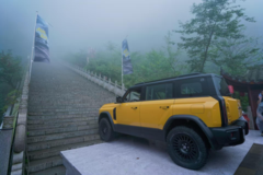 比始祖鸟还炸裂？李学用式“奇吹”何时休