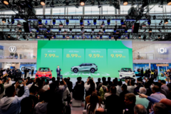 最冷广州车展，长安展台为什么热到冒烟？