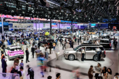 五大车企2026目标：吉利、鸿蒙智行手拿把掐，东风、零跑又要闯关