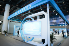 亿咖通亮相2025 5G+工业互联网大会，展示舱驾融合新成果