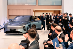 奋战7年终破晓！蔚来首度实现盈利，回光返照还是开新纪元？