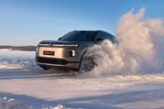 不将就、不妥协、不回头，李斌和马斯克能否死磕到底？