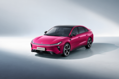 纯电新家轿极狐S3曝光，大空间、能躺平、高颜值，4月24日预售