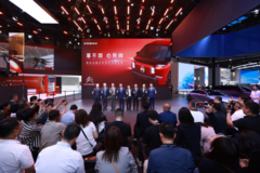 享不同 心所向 雪铁龙暨东风雪铁龙惊艳亮相北京国际车展
