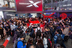 比奥迪更“灯厂”？MG X-motion Concept全球首秀引爆北京车展 - 功夫汽车-媒体大咖聚集的汽车传播机构