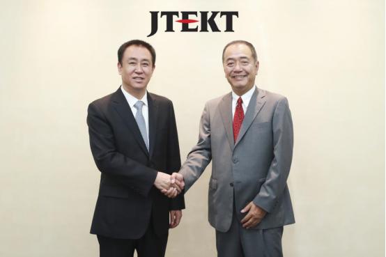 许家印为造好车马不停蹄：跨越欧亚大陆，赴日考察六家零部件巨头