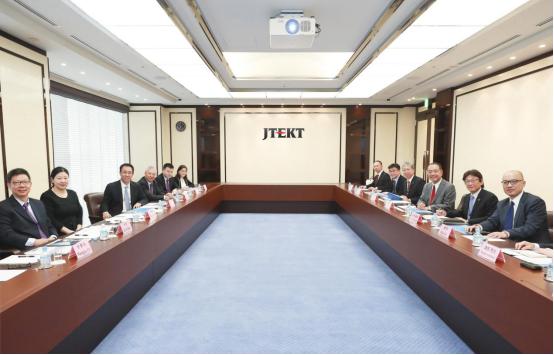 许家印为造好车马不停蹄：跨越欧亚大陆，赴日考察六家零部件巨头