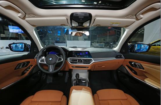 攻势猛烈！宝马携全新BMW X6、新BMW 3系家族席卷广州车展