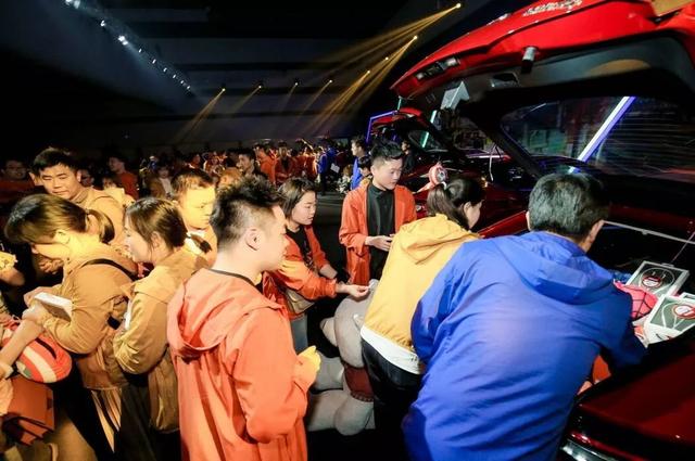 这样宠粉的嘉悦A5，真的很容易让90后上瘾