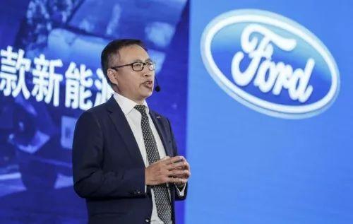 DS“凋谢”、光束“破茧”：十年间，新人哪知旧人哭