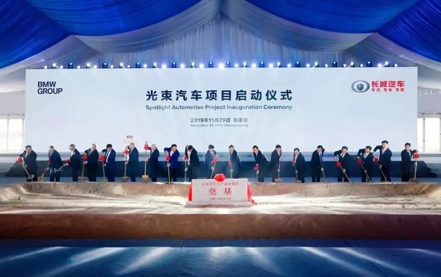 DS“凋谢”、光束“破茧”：十年间，新人哪知旧人哭