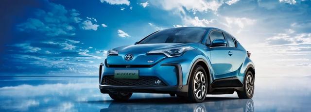 续航400km，十年不限里程电池无忧，22.58万起步的C-HR EV香吗？