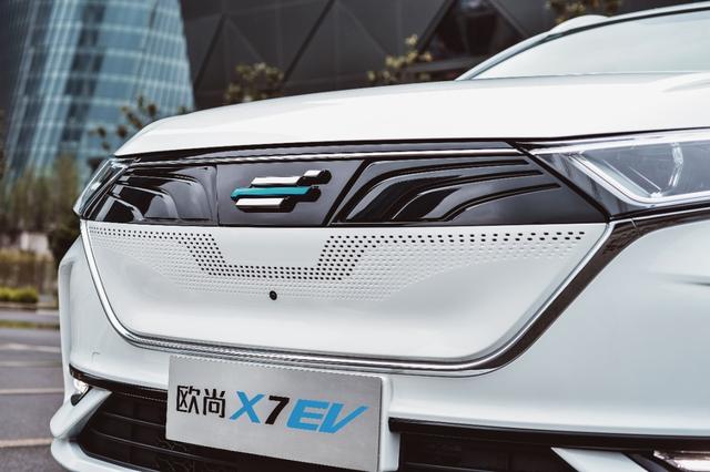 汽车也能刷脸了！长安欧尚的两款新车，重新定义智电SUV