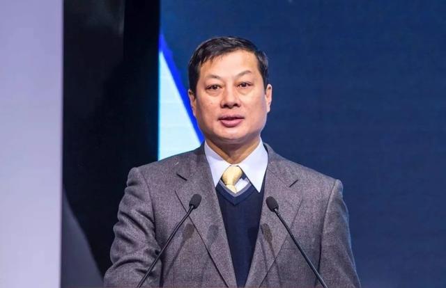 竺延风的“加减乘除”法，能解开东风汽车的难题吗？