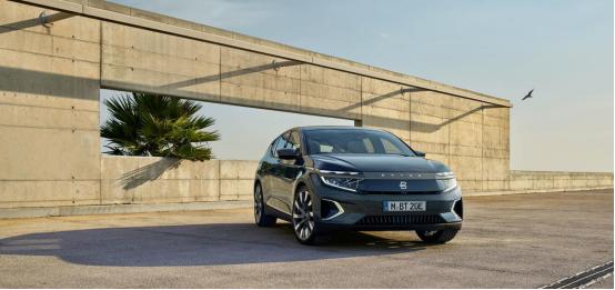 两极分化的“新造车”：头部阵营占91%市场，边缘车企生存渺茫