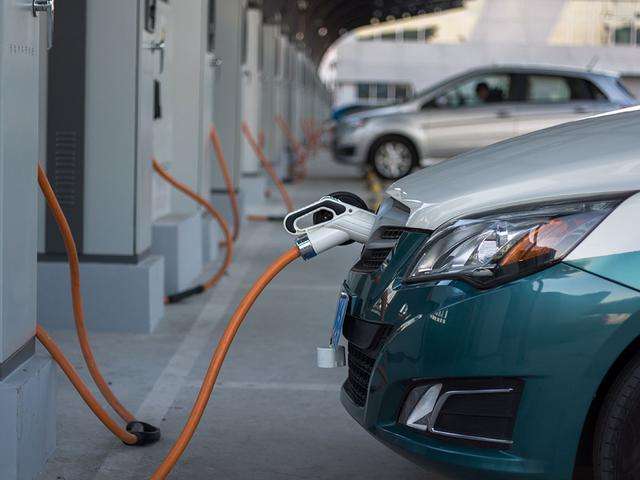 同比增长99.6%！新能源车“金九”大爆发，特斯拉终于输了