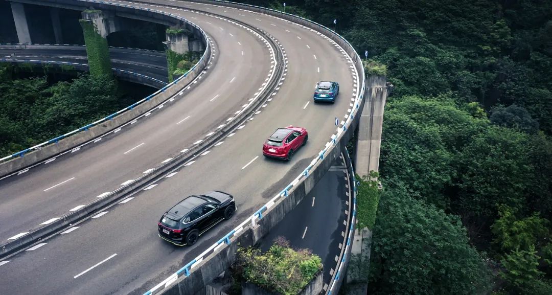 弹射起步7.7秒破百，哈弗这只赤兔，堪称SUV界的“钢炮”