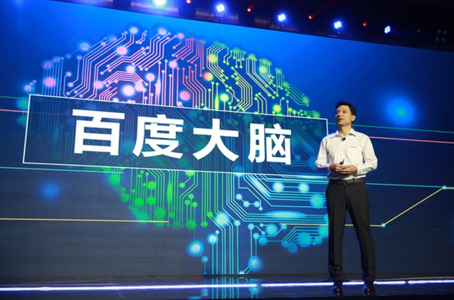 马斯克挖隧道，李彦宏推车路协同，交通拥堵终于有救了？