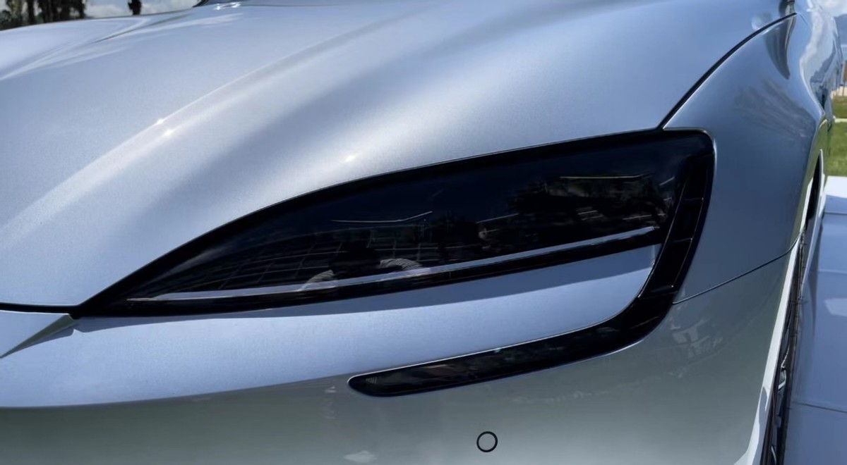 预售订单破11万，实力不输特斯拉Model3，比亚迪海豹真“爆”了！